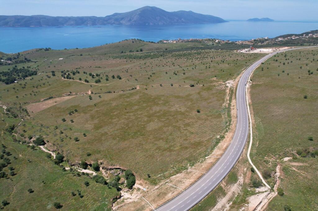 Toke Per Shitje ne Bypass Vlore
