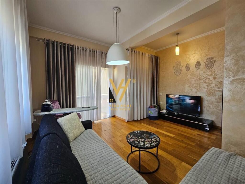 SHITET APARTAMENT 2+1+BLK TE RRUGA PETI LIQENI THATE 273.000 EURO