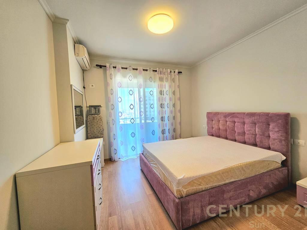 APARTAMENT 2+1+2 PER QIRA, Astir