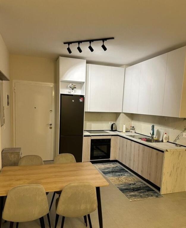 JEPET ME QIRA APARTAMENT 1+1+GARDEROBE TEK KODRA E DIELLIT ! 650 € /Muaj