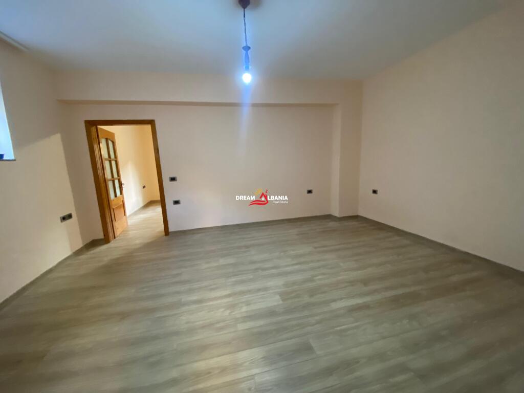 Office space for rent on Muhamet Gjollesha street (ID 42611316)