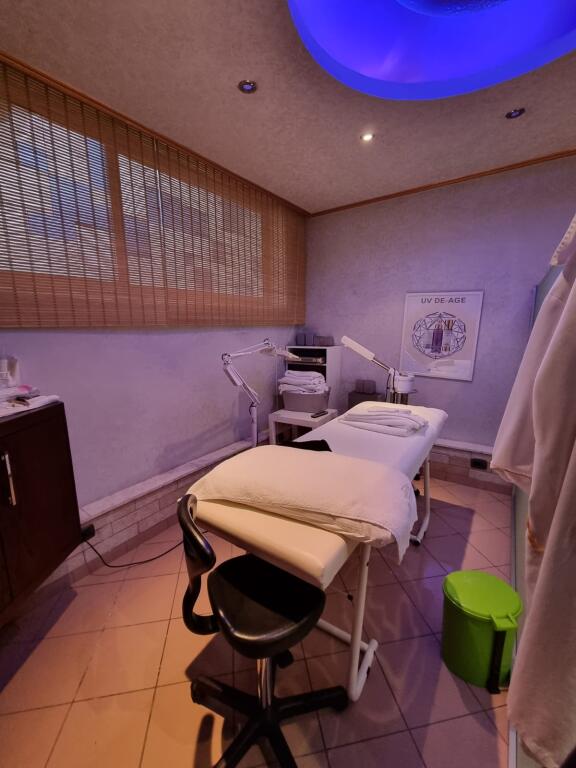 Business premises for rent