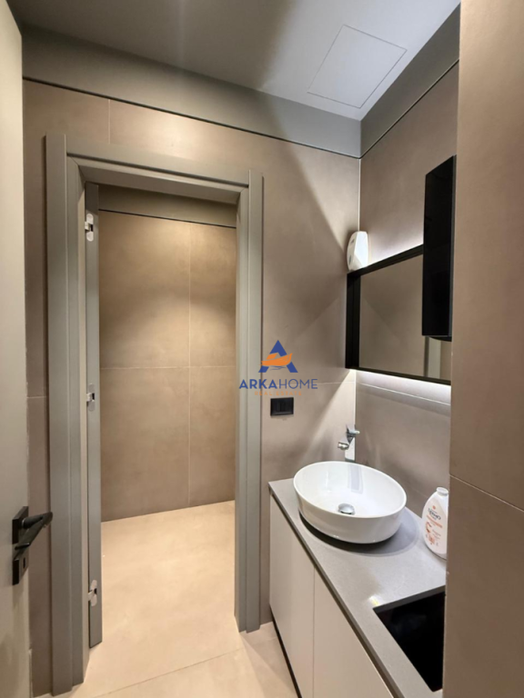 BAR FOR RENT 162M2 "REZIDENCA KODRA E DIELLIT 1" 1600 EURO.