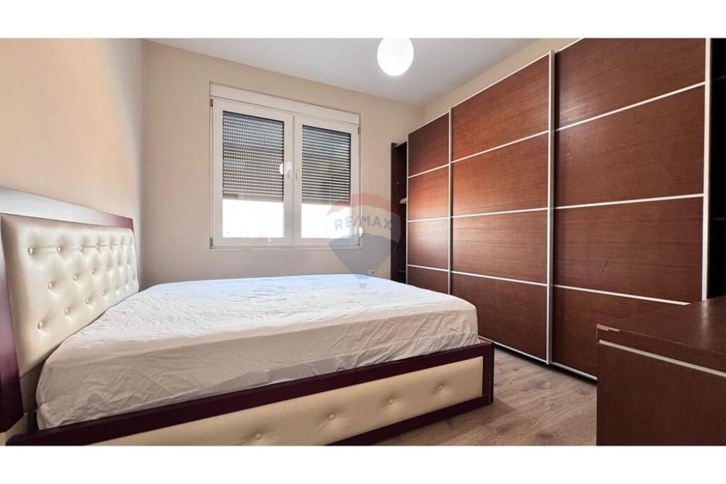 Apartment 1+1 +parking in Center!