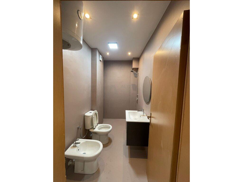 📢 Apartment 1+1 + Parking Spot for Sale – Mali i Robit