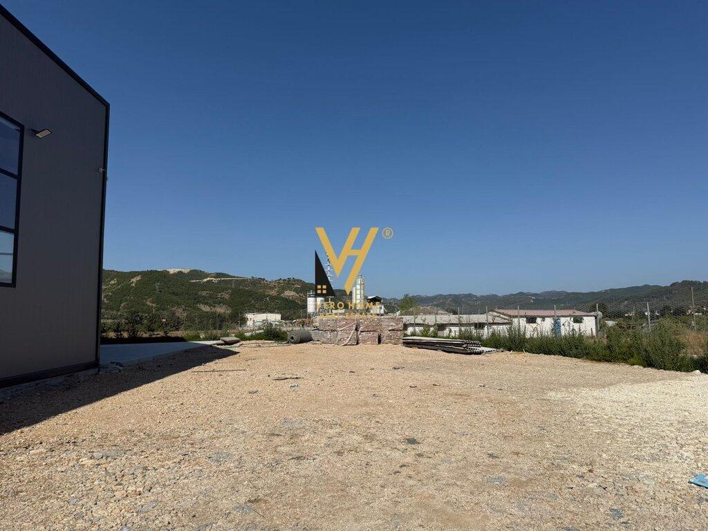 WAREHOUSE AND LAND 4900 M2 FOR SALE IN VAQARR 1,500,000 EURO