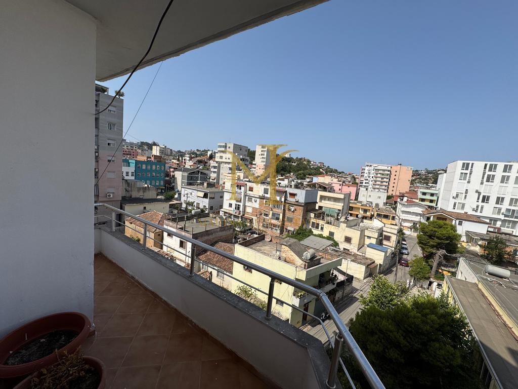 SHITET APARTAMENT 2+1 NË DURRËS – LOKACION FANTASTIK!