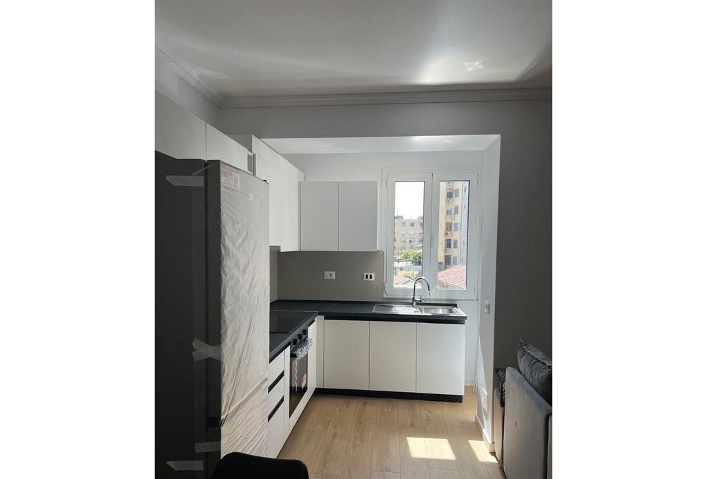 2+1 Apartment for Rent on Zogu I Parë Boulevard, Tirana
