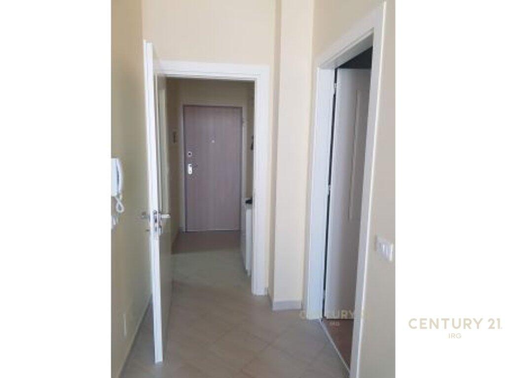 KOMUNA E PARISIT, APARTAMENT 1+1 PER QIRA