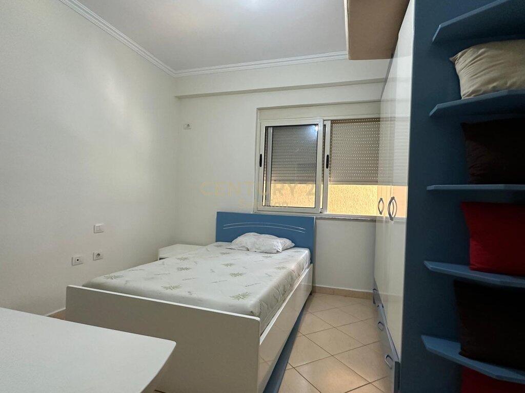 FRESK, JEPET ME QIRA APARTAMENT 3+1+2