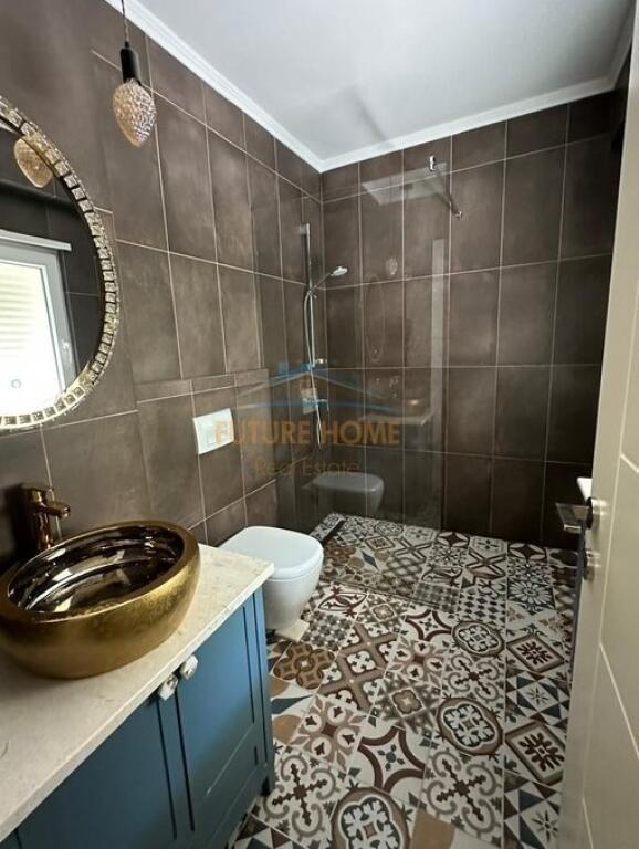 Shitet Apartament 2+1+2, Kopshti Botanik , Tirane
