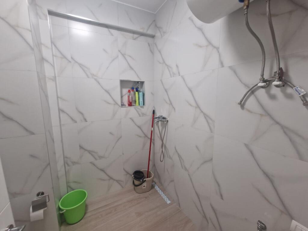 Jepet me qera apartament 1+1 ne Astir te kompleksi "Urban Gate".