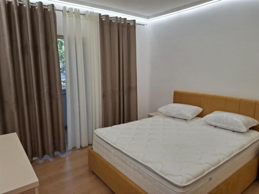 Dispanceria, 1+1 apartment for rent 55,000 leke