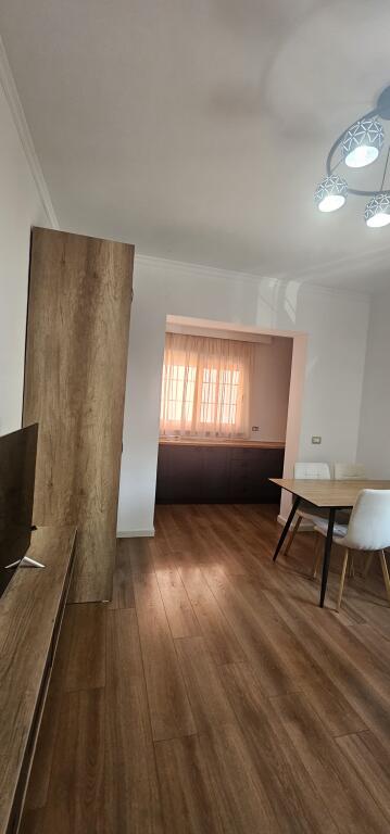 APPARTAMENTO IN AFFITTO 2+1 VICINO DANUBI CENTRO DURRES