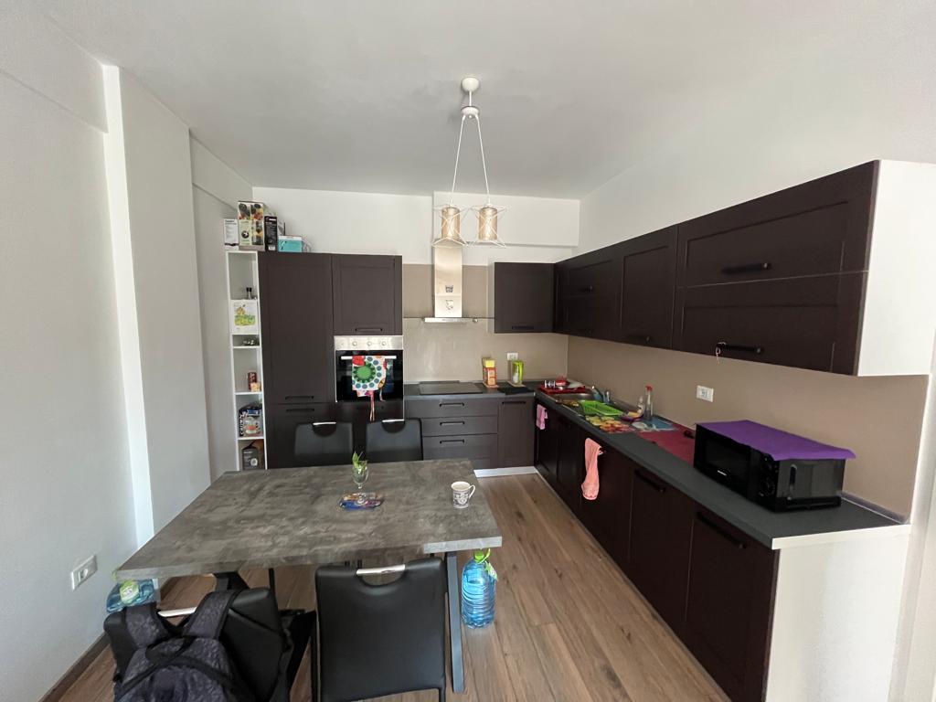 Appartamento 1+1 in Affitto – Zogu i Zi, Presso Foleja e Gjelbër
