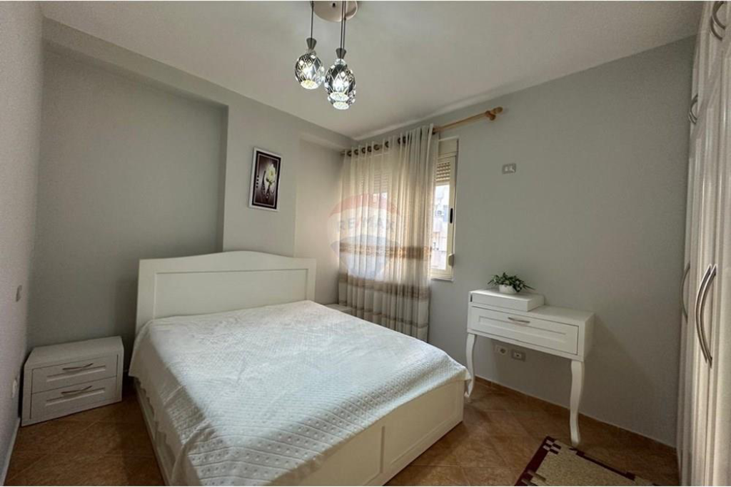 Apartament 1+1 per shitje ne Fresk !