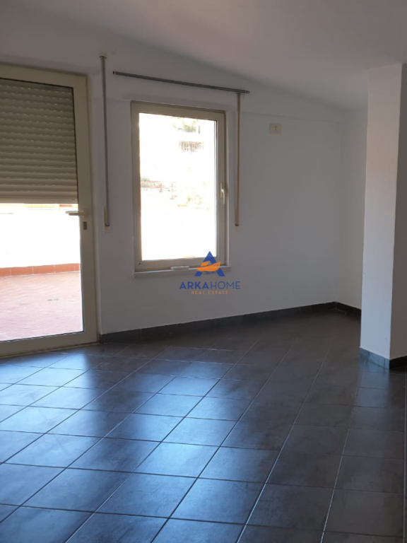 APARTMENT FOR RENT 4+1+BALCONY+VERANDA "DRY LAKE" 1200 EURO.