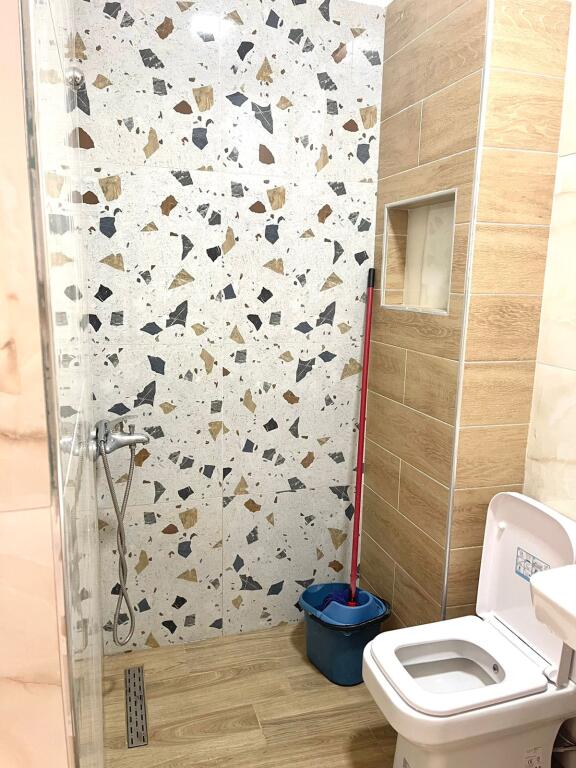 JEPET ME QERA APARTAMENT 1+1 400 EURO ASTIR