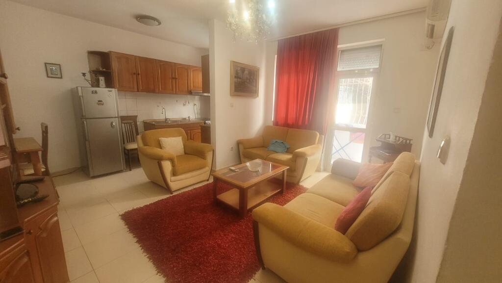 apartament 1+1 me qira