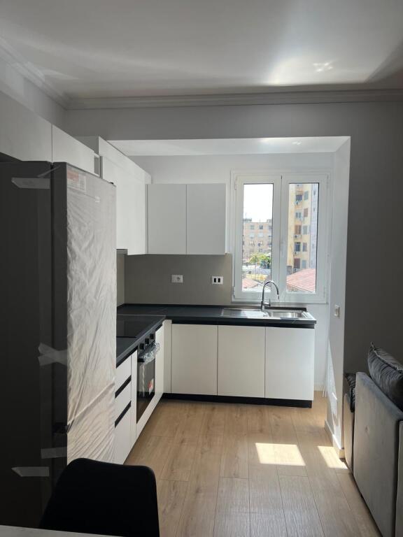 🏠 𝐅𝐎𝐑 𝐑𝐄𝐍𝐓 – 𝐀𝐩𝐚𝐫𝐭𝐦𝐞𝐧𝐭 𝟐+𝟏 📍 Zogu I Boulevard – near the Ministry of Justice