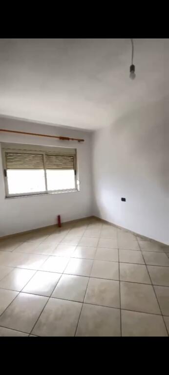 Shitet Apartament 1+1  Ne Astir prane Nela 5