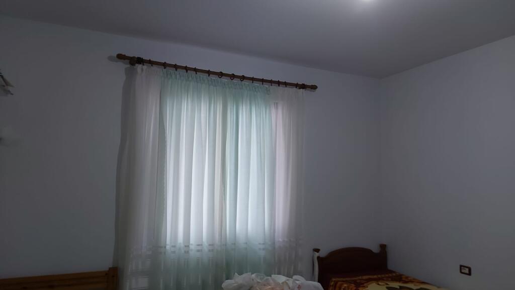 VENDESI PRIVATA 3+1 IN VENDITA A PATOS, FIER!

