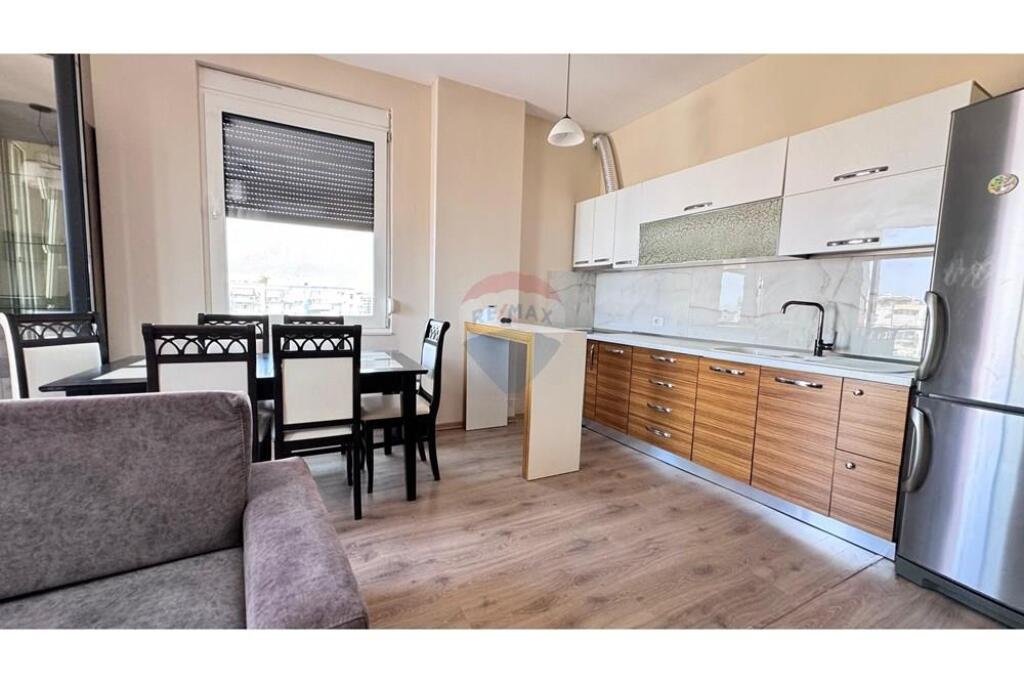 Apartment 1+1 +parking in Center!