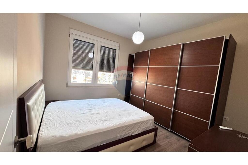 Apartment 1+1 +parking in Center!