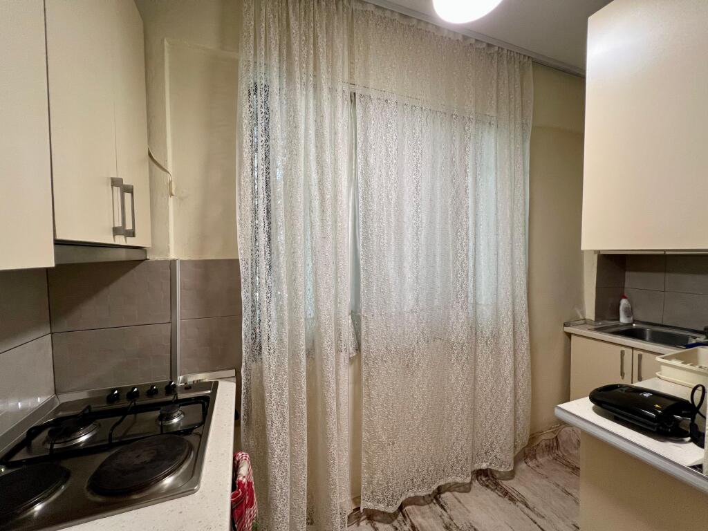 Affitto, Appartamento 1+1, ”21 Dhjetori” - Tirana.
