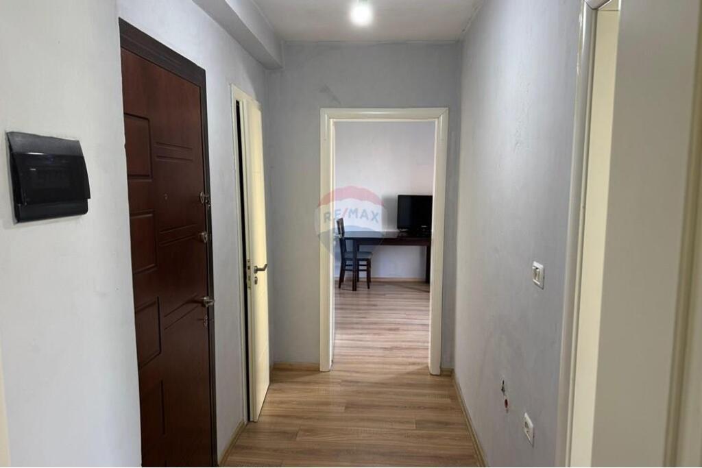 APARTAMENT 1+1 &amp; DEPO PER SHITJE NE LAPRAKE !
