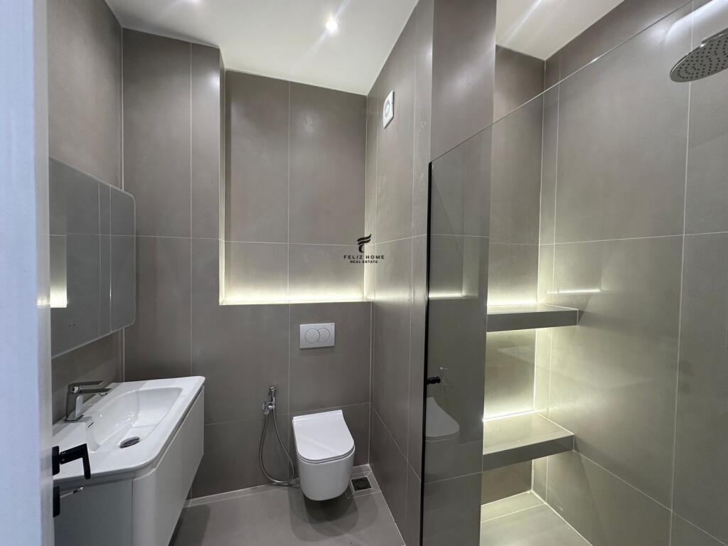 OFFICE FOR RENT 60M2 TRAIN STATION 500 EURO