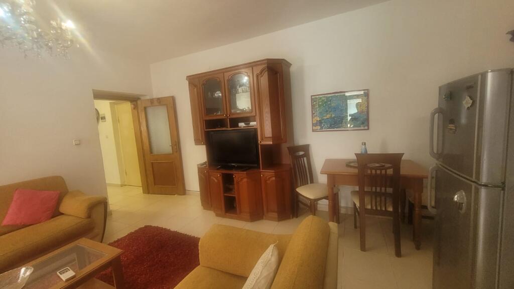 apartament 1+1 me qira