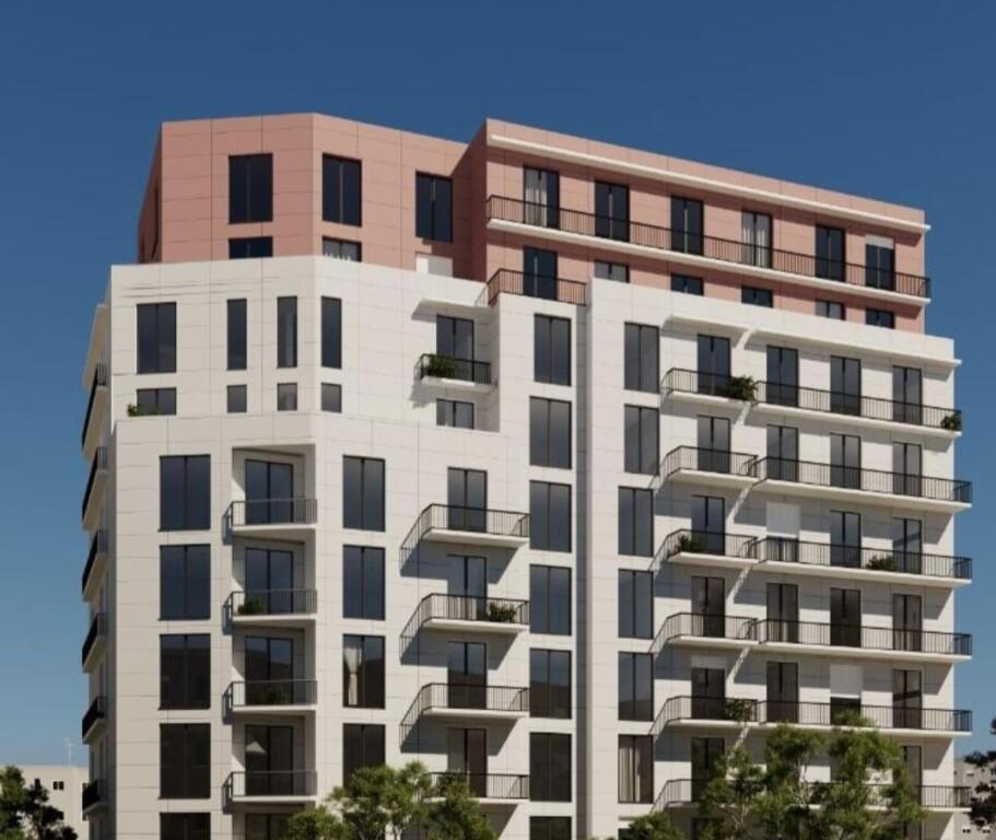 Shitet Apartament 2+1+2 tualete te Brryli