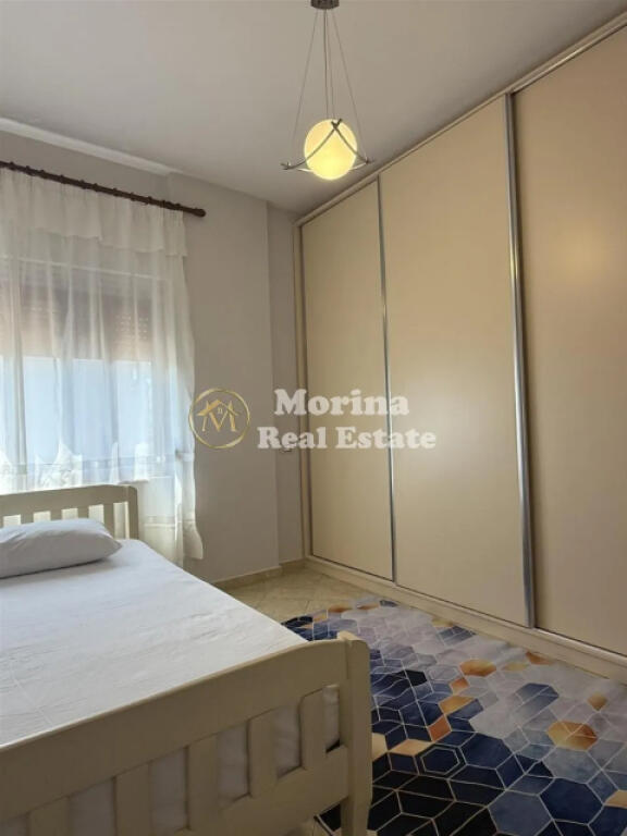 Qera, Apartament, 2+1,21 Dhjetori, 700 euro/muaj