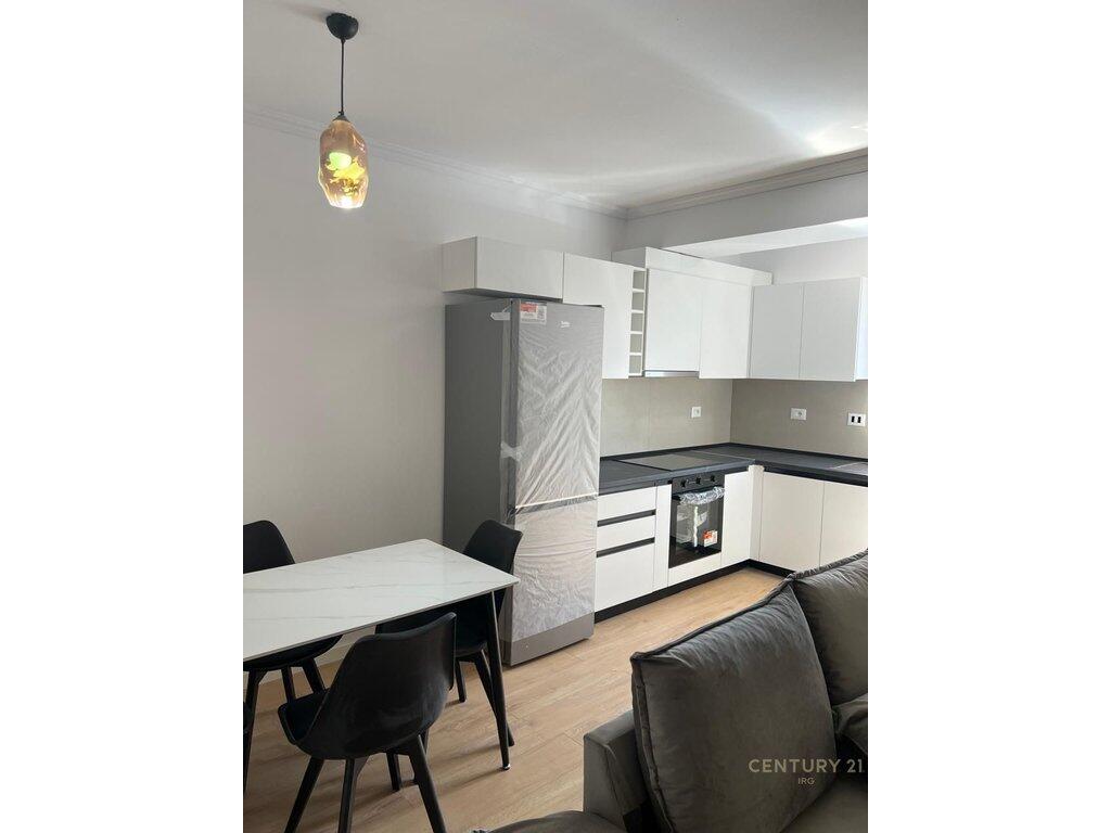 🏢 Appartamento 2+1 in Affitto – Viale Zogu i Parë, Tirana