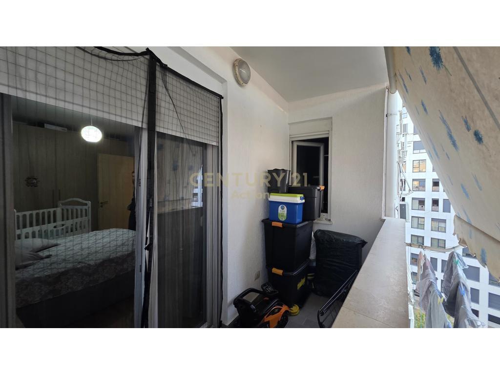 🏢 Shitet Apartament 1+1 – Kompleksi Magnet, Tiranë