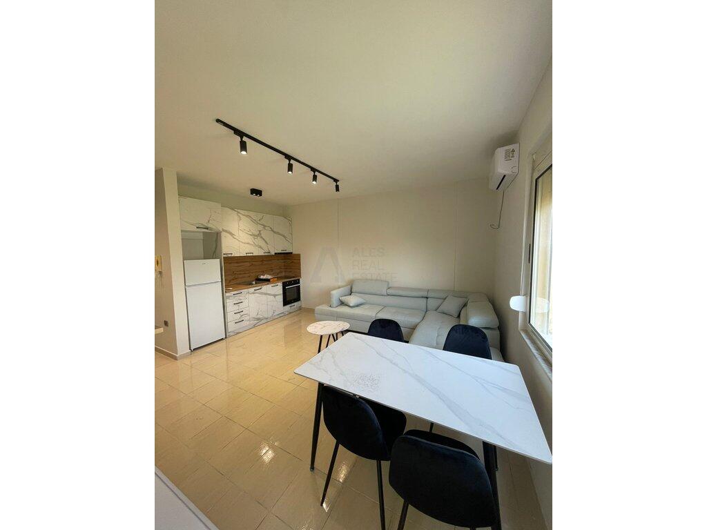 📢 Apartment 1+1 + Parking Spot for Sale – Mali i Robit