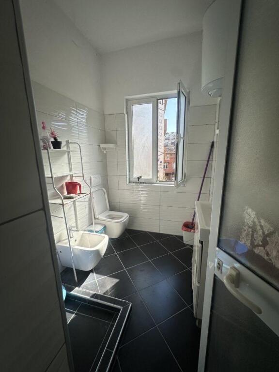 STUDIO FOR RENT 40 M2 SIRI KODRA 350 EURO