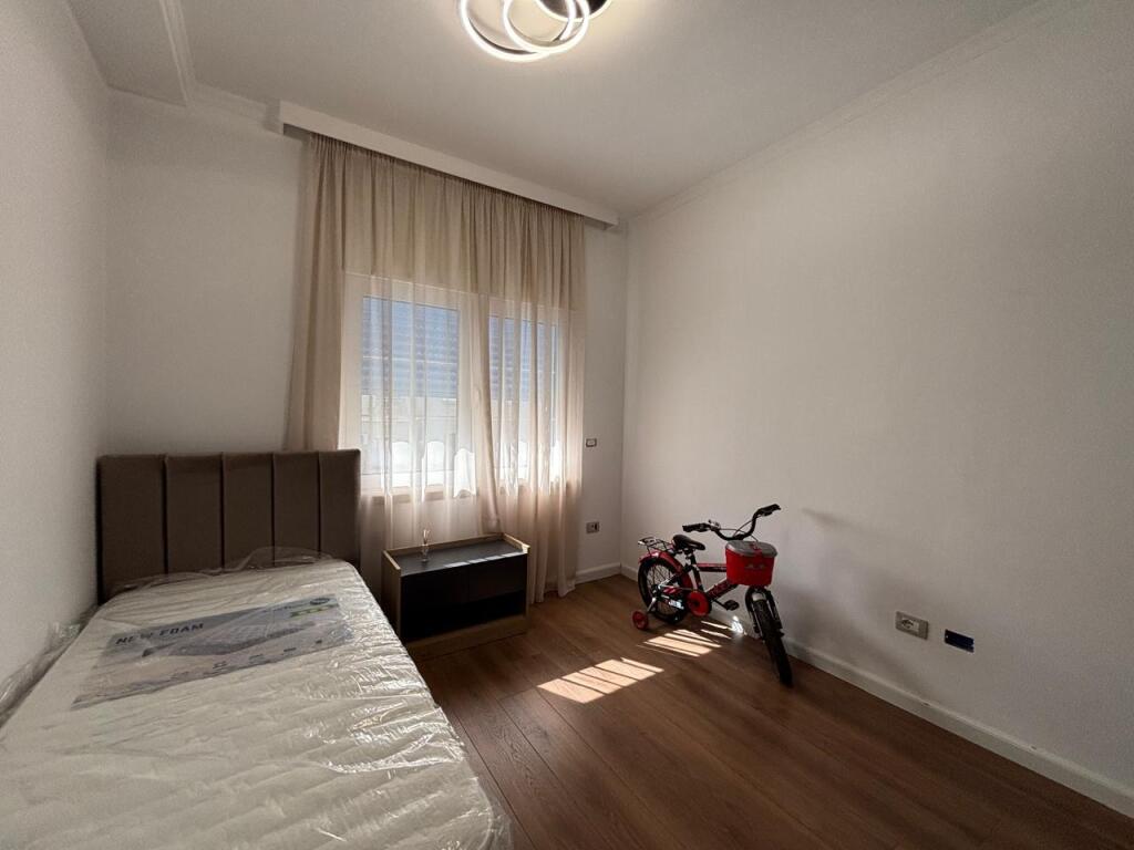 APPARTAMENTO IN AFFITTO 2+1 VICINO DANUBI CENTRO DURRES