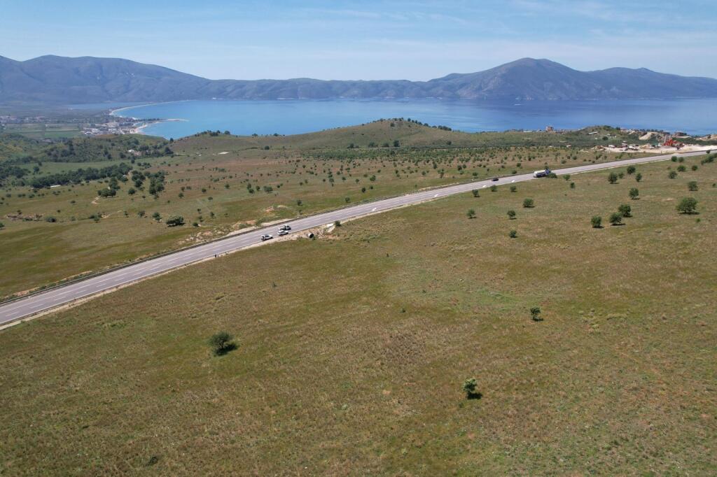 Toke Per Shitje ne Bypass Vlore