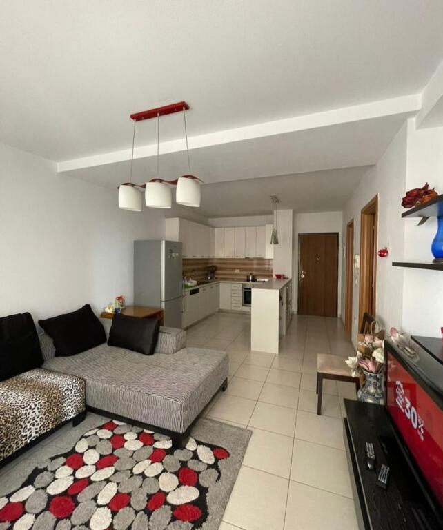 APARTAMENT NË SHITJE 1+1- YZBERISHT