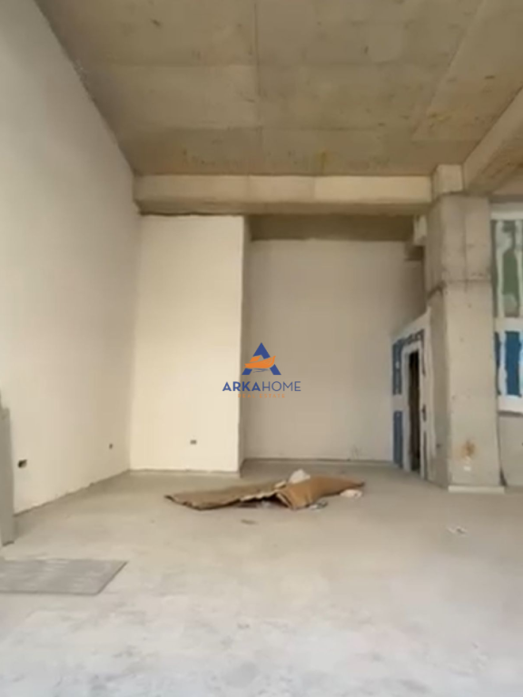 PREMISES FOR RENT 50M2 "ZOGU I ZI" 1500 EURO.