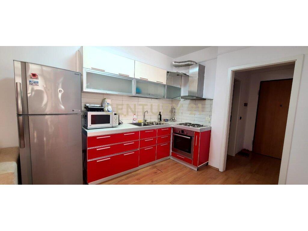 Apartament 1+1 me qera ne Qender te Tiranes