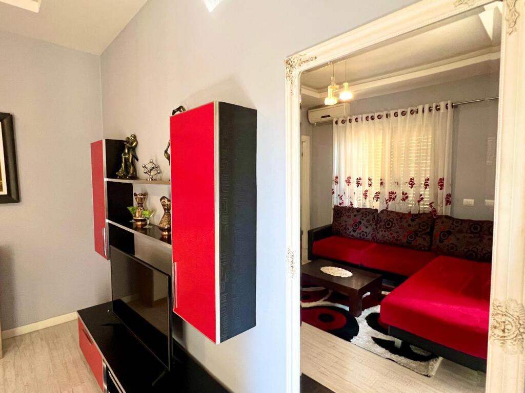 Appartamento 1+1 in Affitto – Via Gramoz Pashko, vicino all'Economico