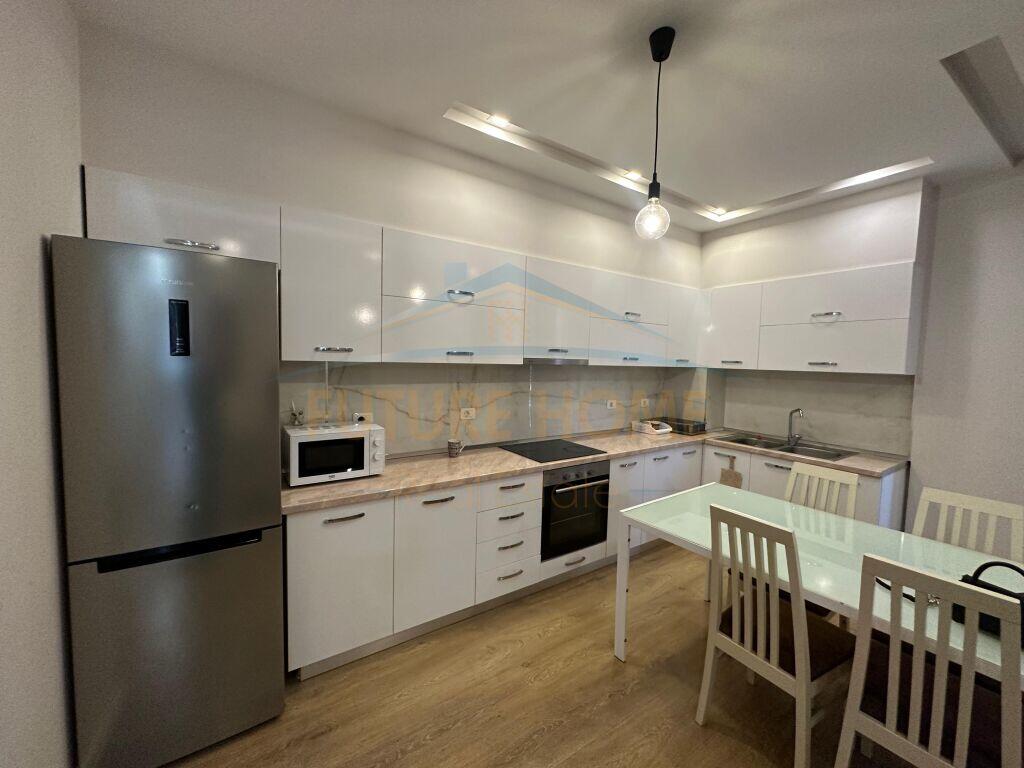 Shitet, Apartament 2+1+2, Liqeni i Thate