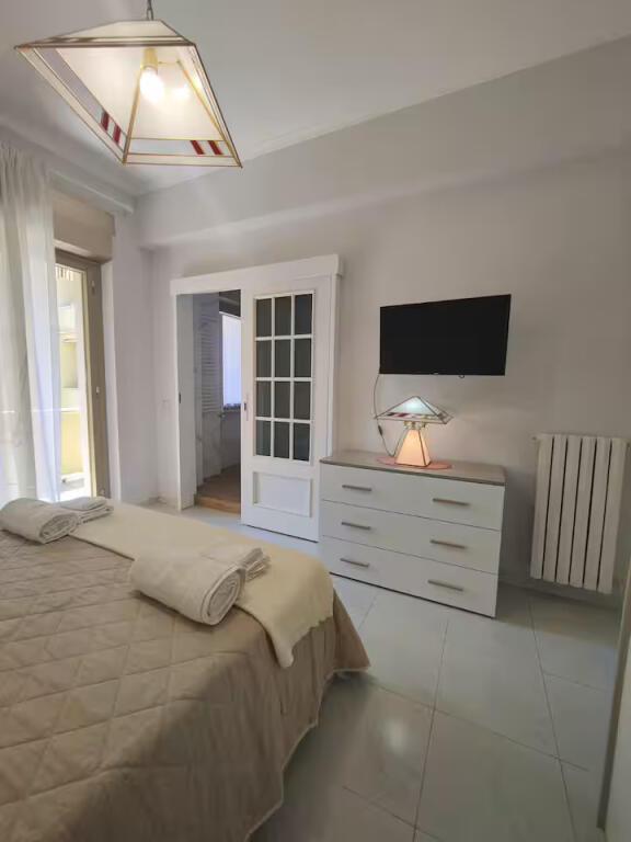 Appartamento in affitto 2+1+2 a Fresk (ID B2201415) Tirana