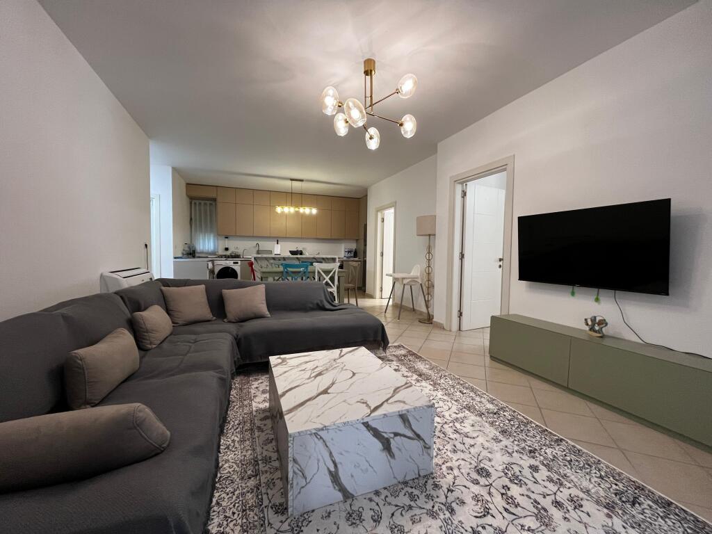 Shitet Apartament 2+1 me Oborr në Qerret – Rezidenca Qetesia.
