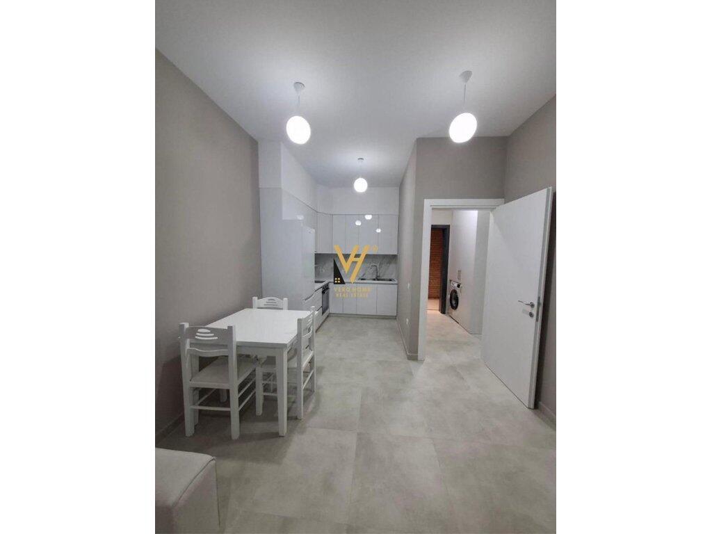 JEPET APARTAMENT 1+1 ME QERA YZBERISHT 600 EURO