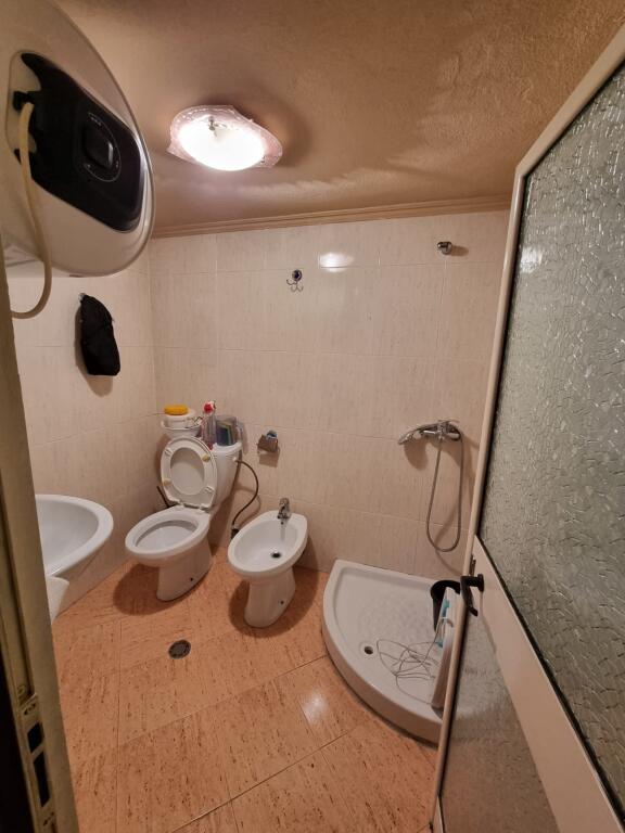 Business premises for rent