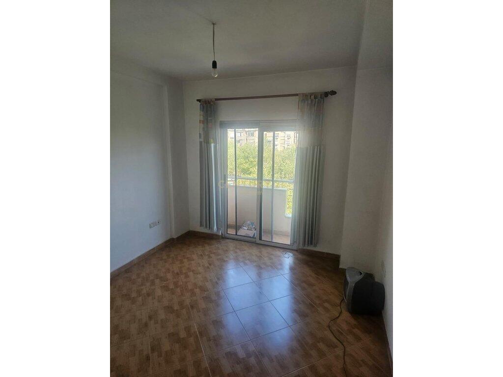 APARTAMENT 2+1+2+2 BALLKONE PRANE MATERNITETIT TE RI